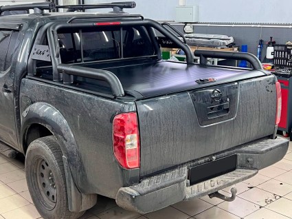 mekhanicheskaya-rolleta-na-kuzov-nissan-navara-d40 (5)